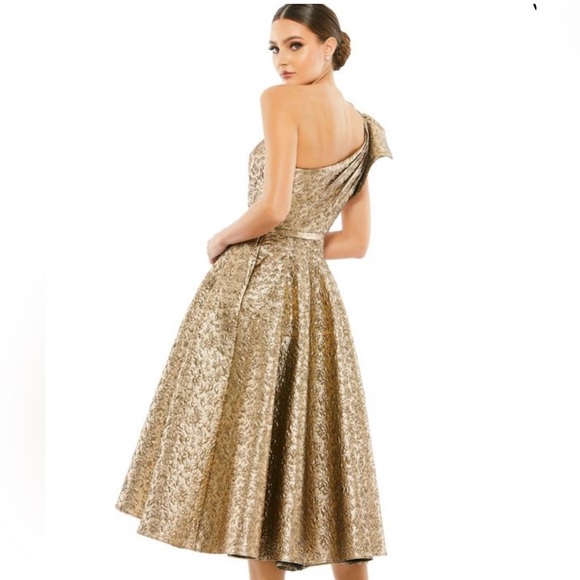 NEW without tags gold midi one shoulder MacDuggal dress with pockets size US 2 - Picture 3 of 8